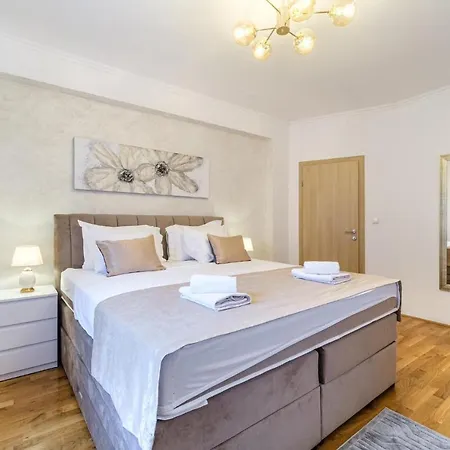 Apartment Luxury Apartmens Sebastijan&karlo *